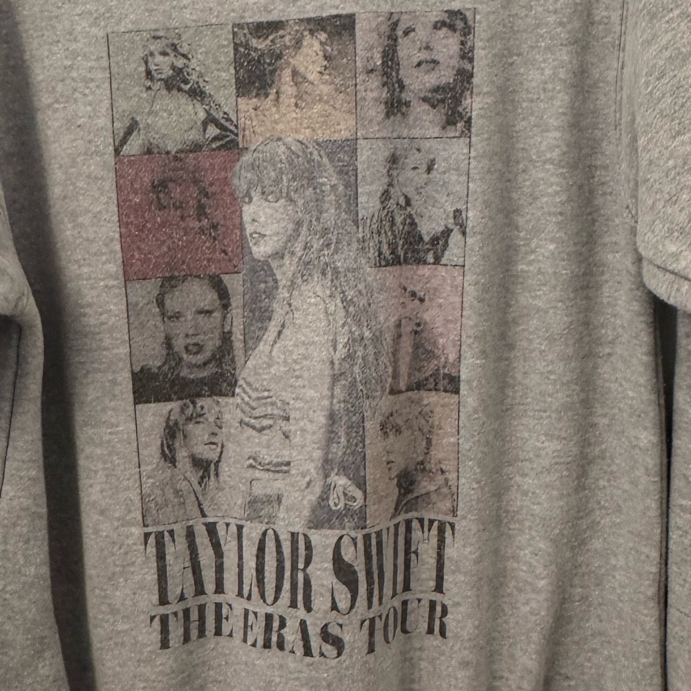 Taylor Swift‎ - Picture 5 of 5